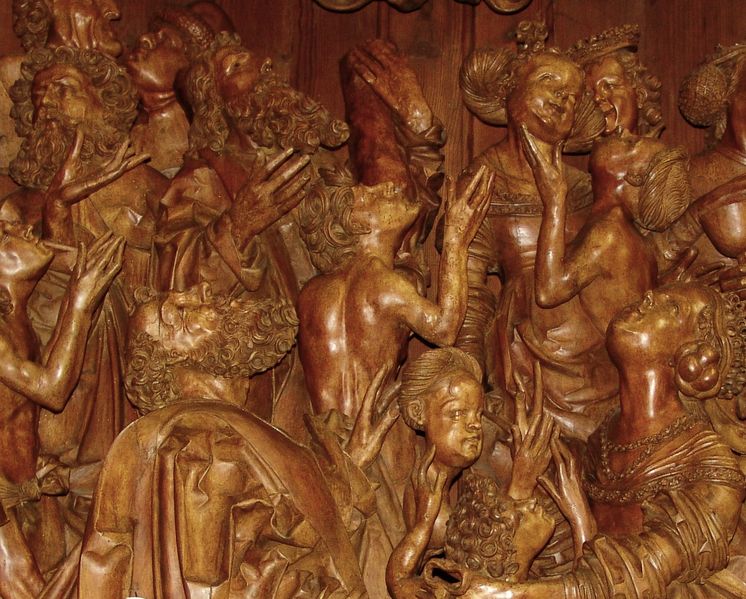 Altardetail_01_carving_altar.jpg